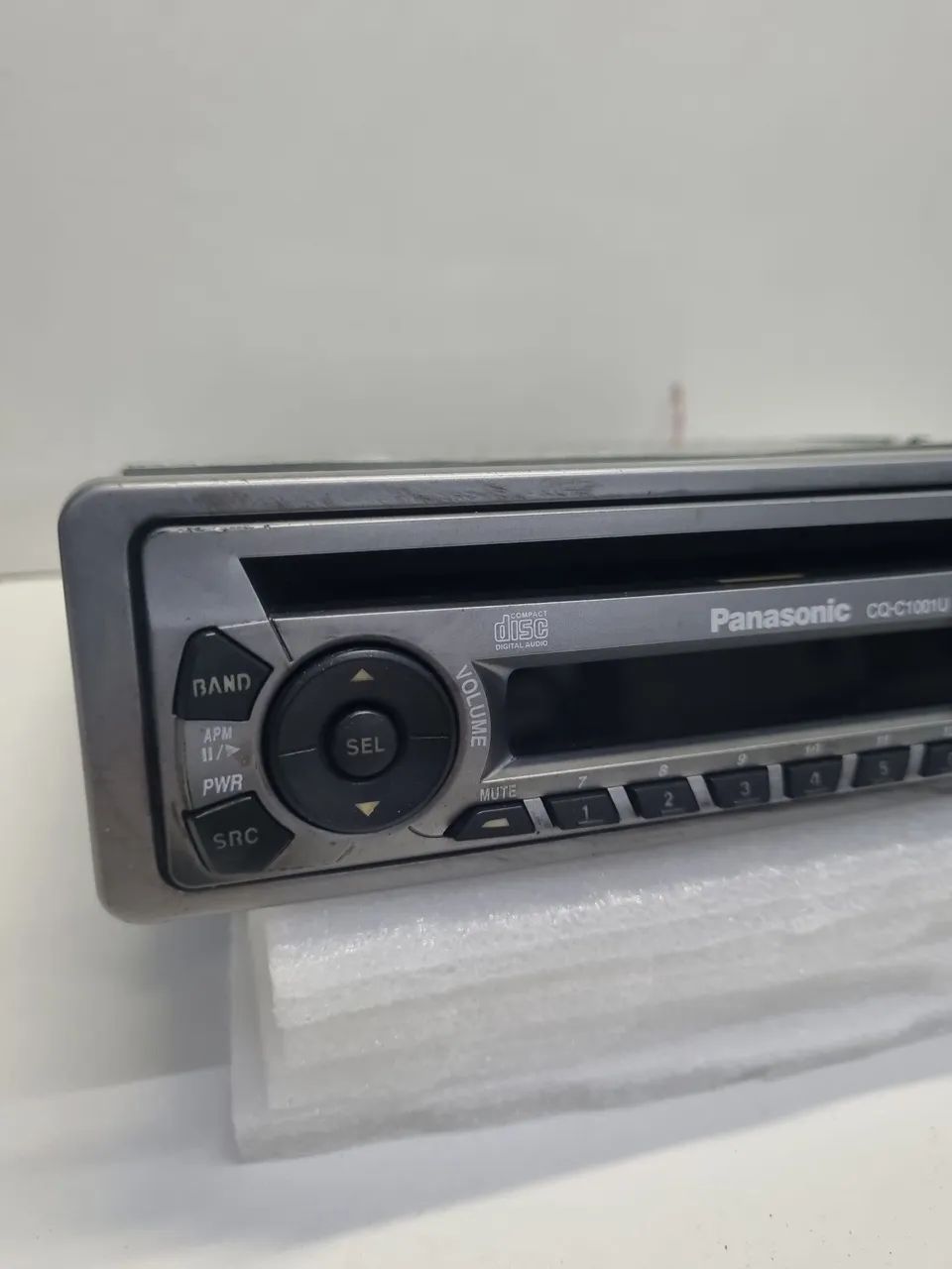 Som automotivo panasonic  com disc player - Foto 4