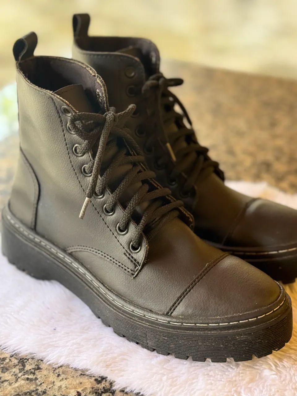 Bota Coturno feminina 