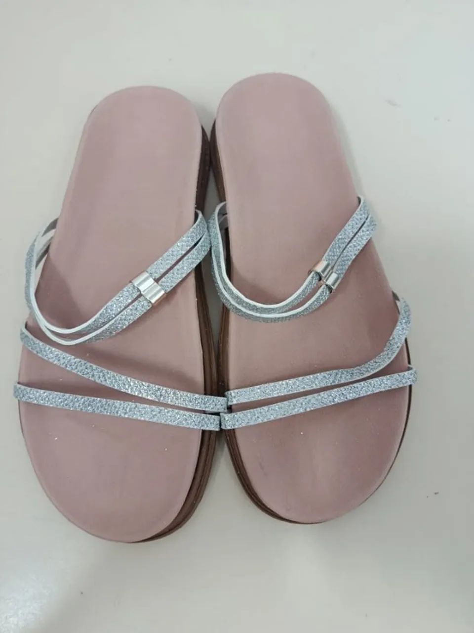 Sandália estilo Papete 