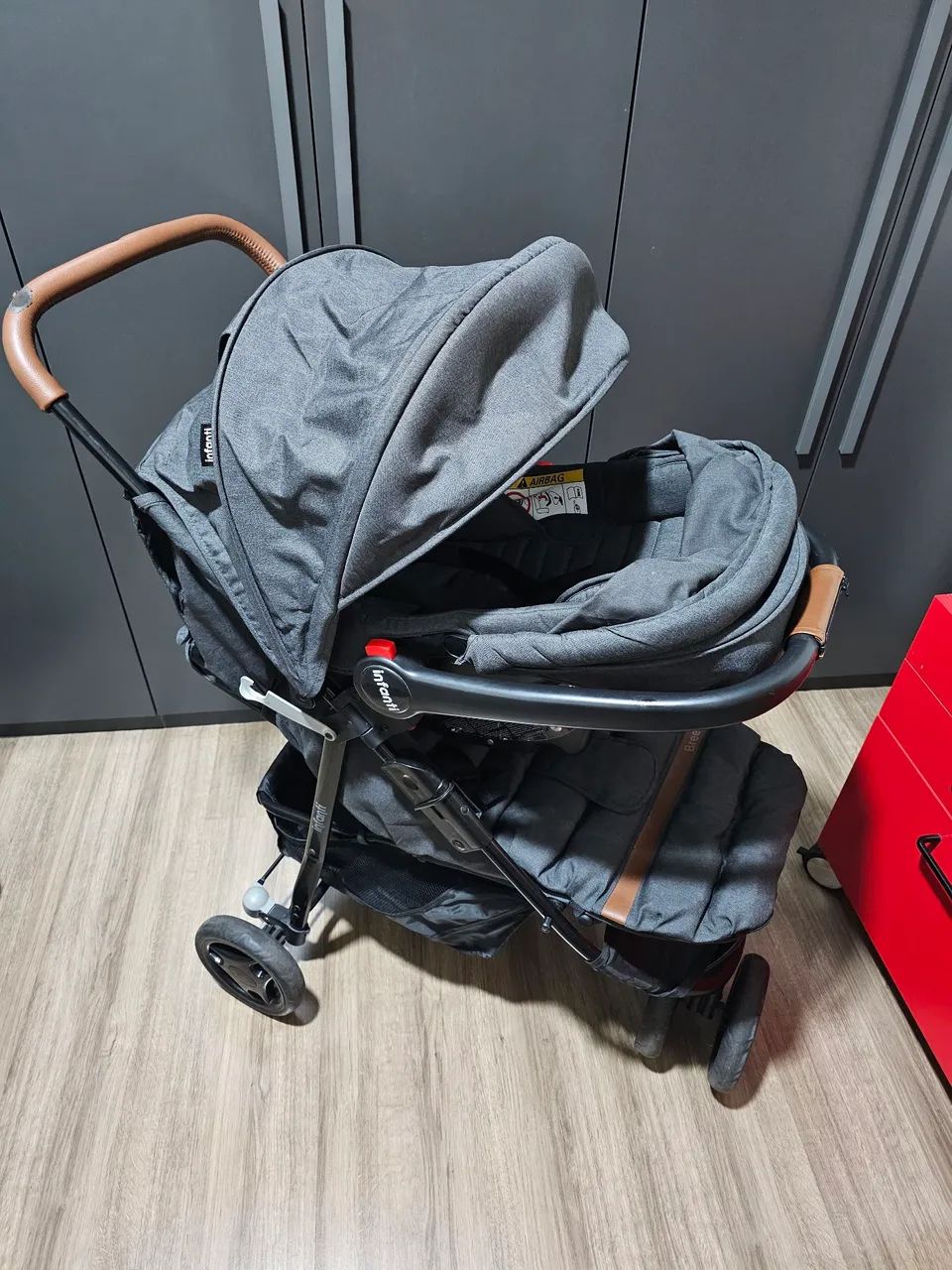 Carrinho de bebê Infanti + Bebê conforto - Foto 3
