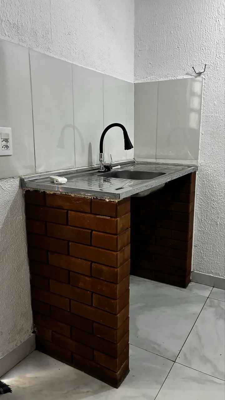 Kitnet Toda mobiliada - água, internet e luz incluso  - Foto 2