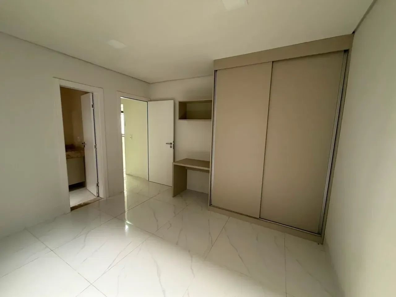 ALUGO CASA NO BELVEDERE 1 - Foto 3