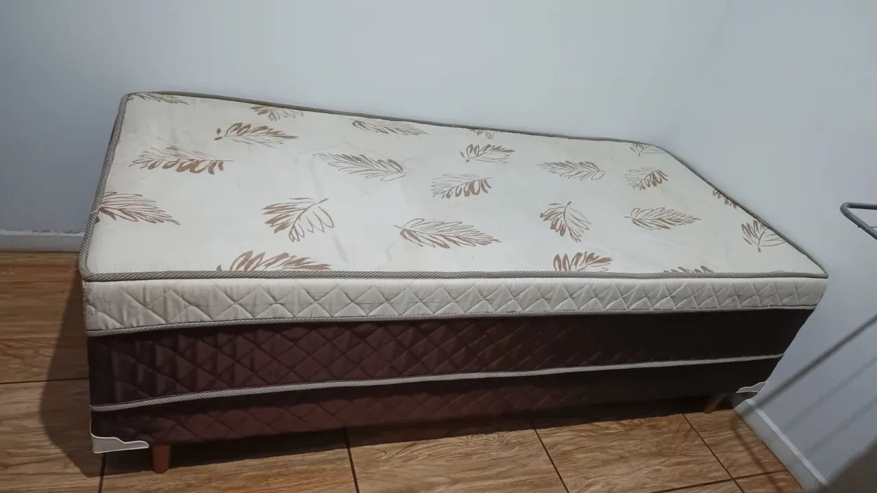 CAMA BOX SOLTEIRO 