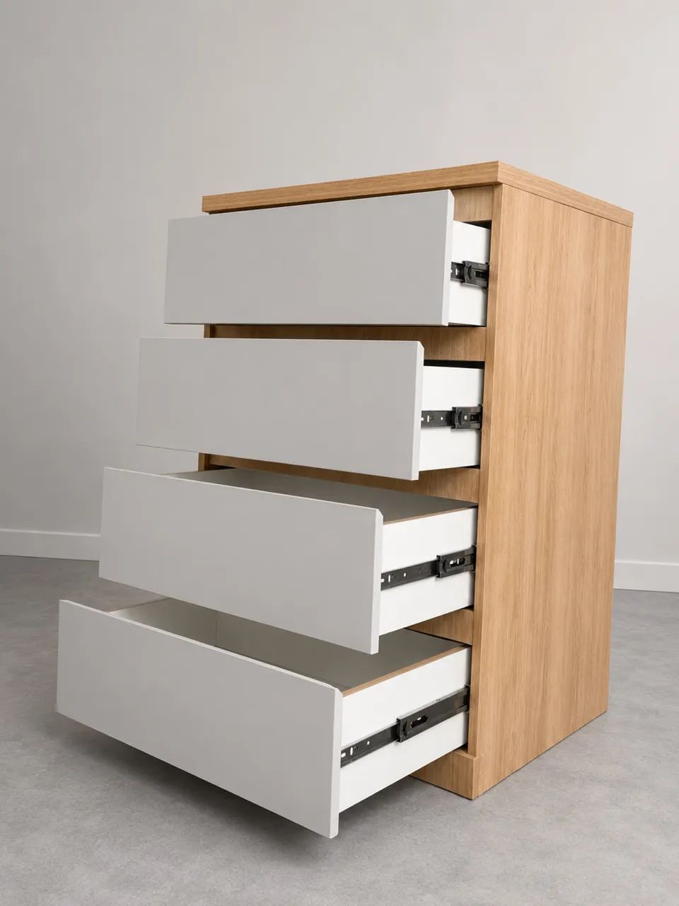 Cômoda de MDF de 4 gavetas.  - Foto 3