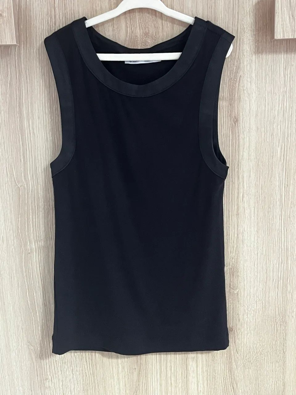 Camiseta preta básica PP Renner 