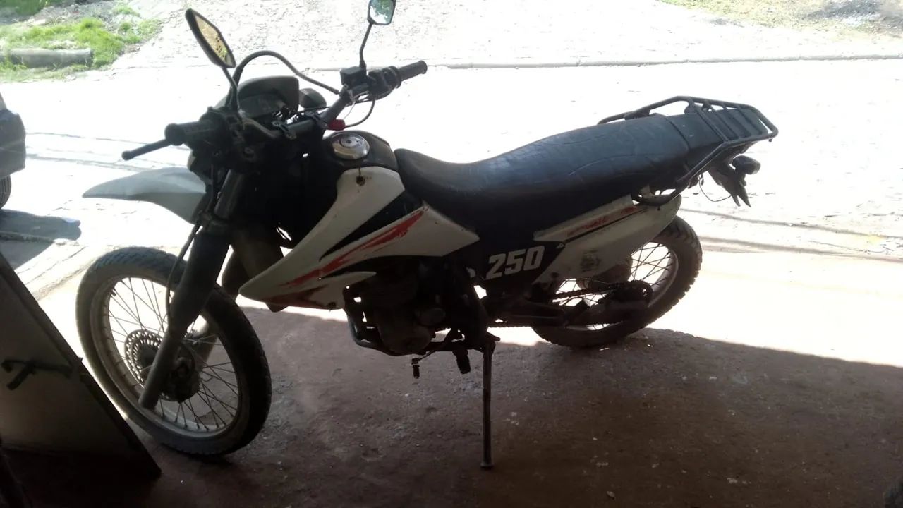 Tornado 250 branca  - Foto 2