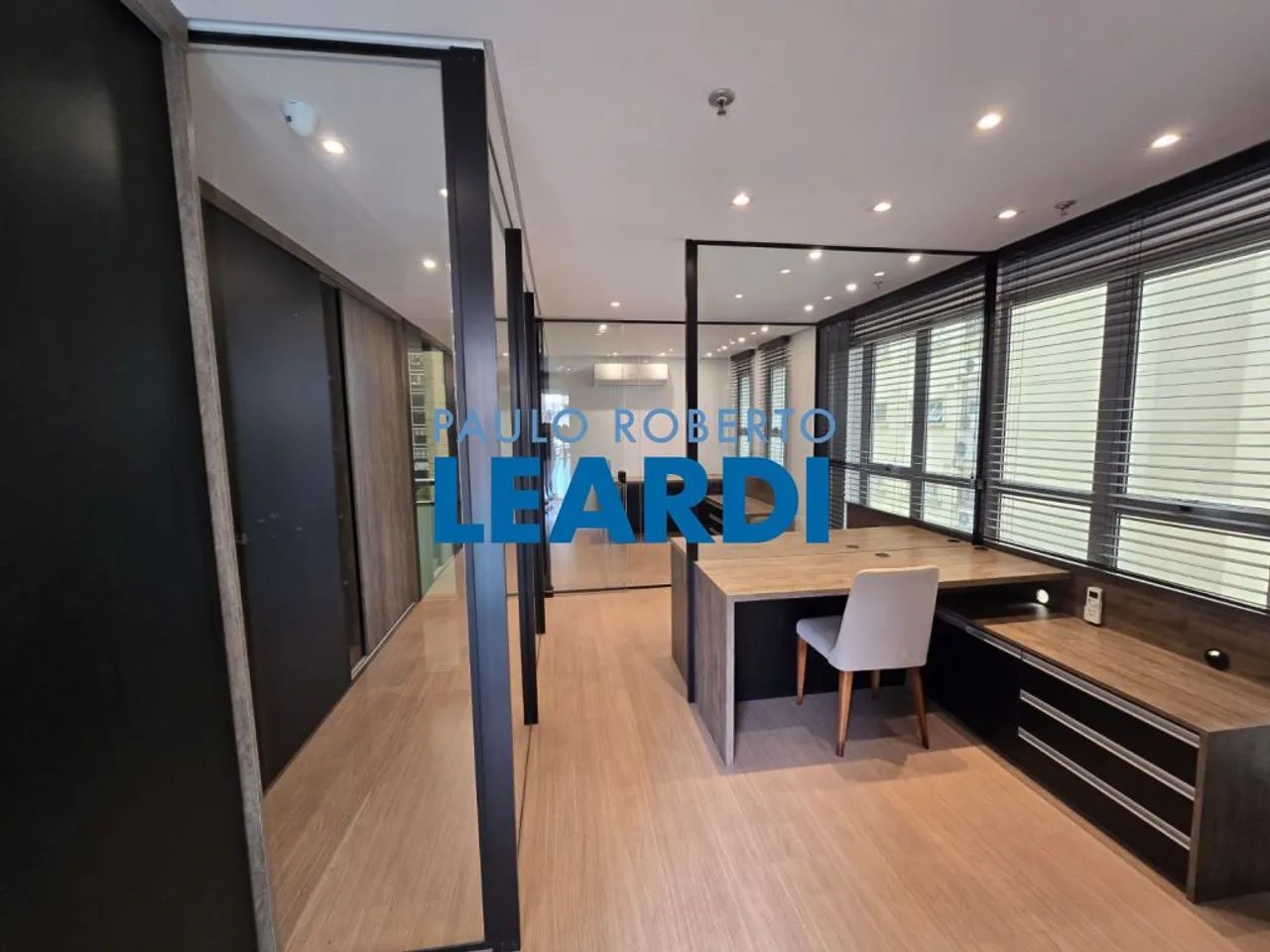 CONJ. COMERCIAL - PERDIZES - SP