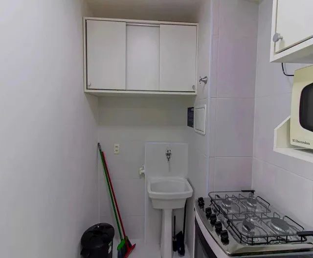 Apartamento ( 2 dormitórios ) , aluguel anual com caução e com mobília.  - Foto 5