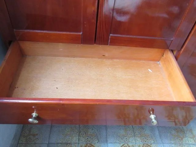 Guarda Roupa com gavetas - Foto 3