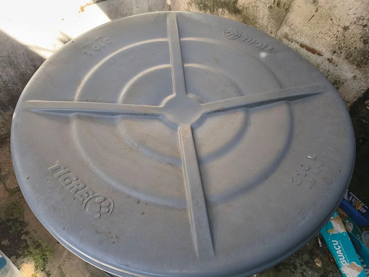 Caixa D'água 310L Com Tampa - Ótimo Estado  - Foto 2