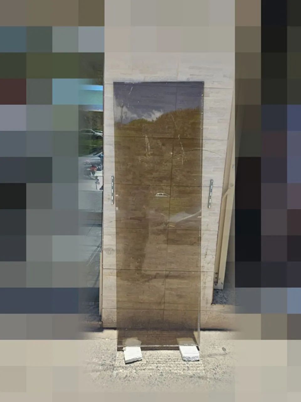 8 mm Bronze Tempered Glass, 1.84 m x 60 cm