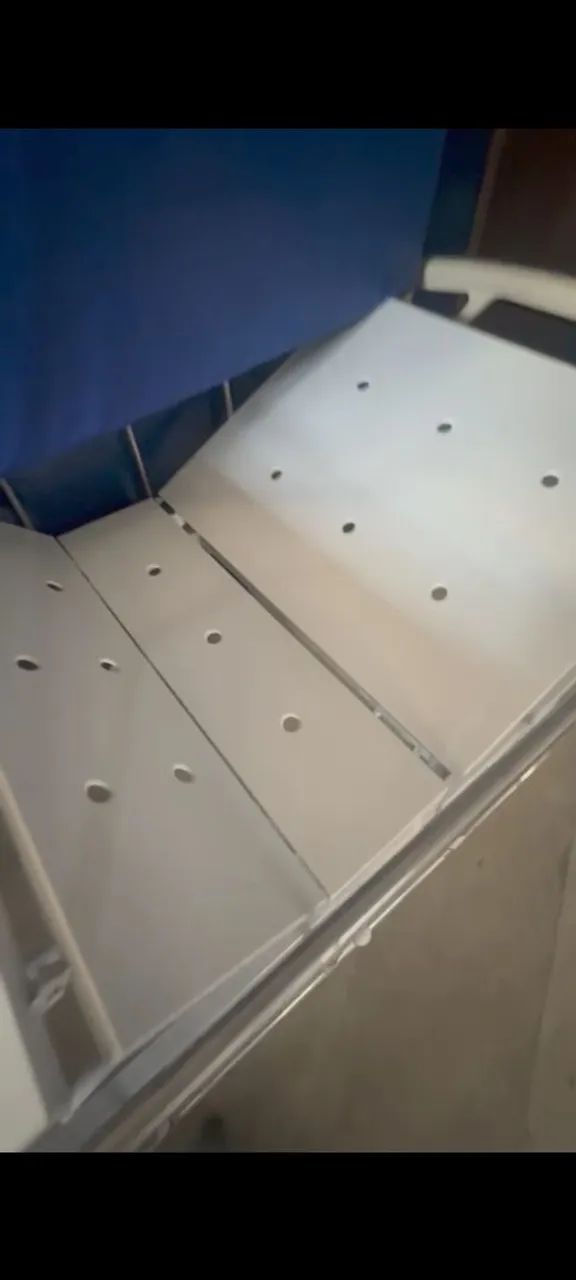 Cama hospitalar  com duas manivelas  - Foto 5