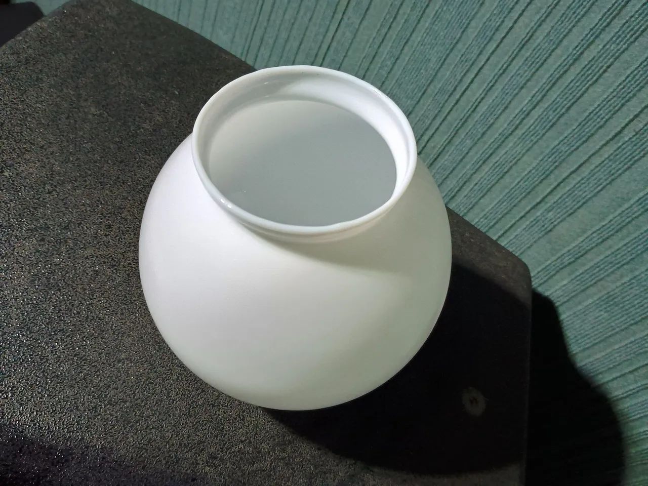 Lustre branco de vidro - Foto 3