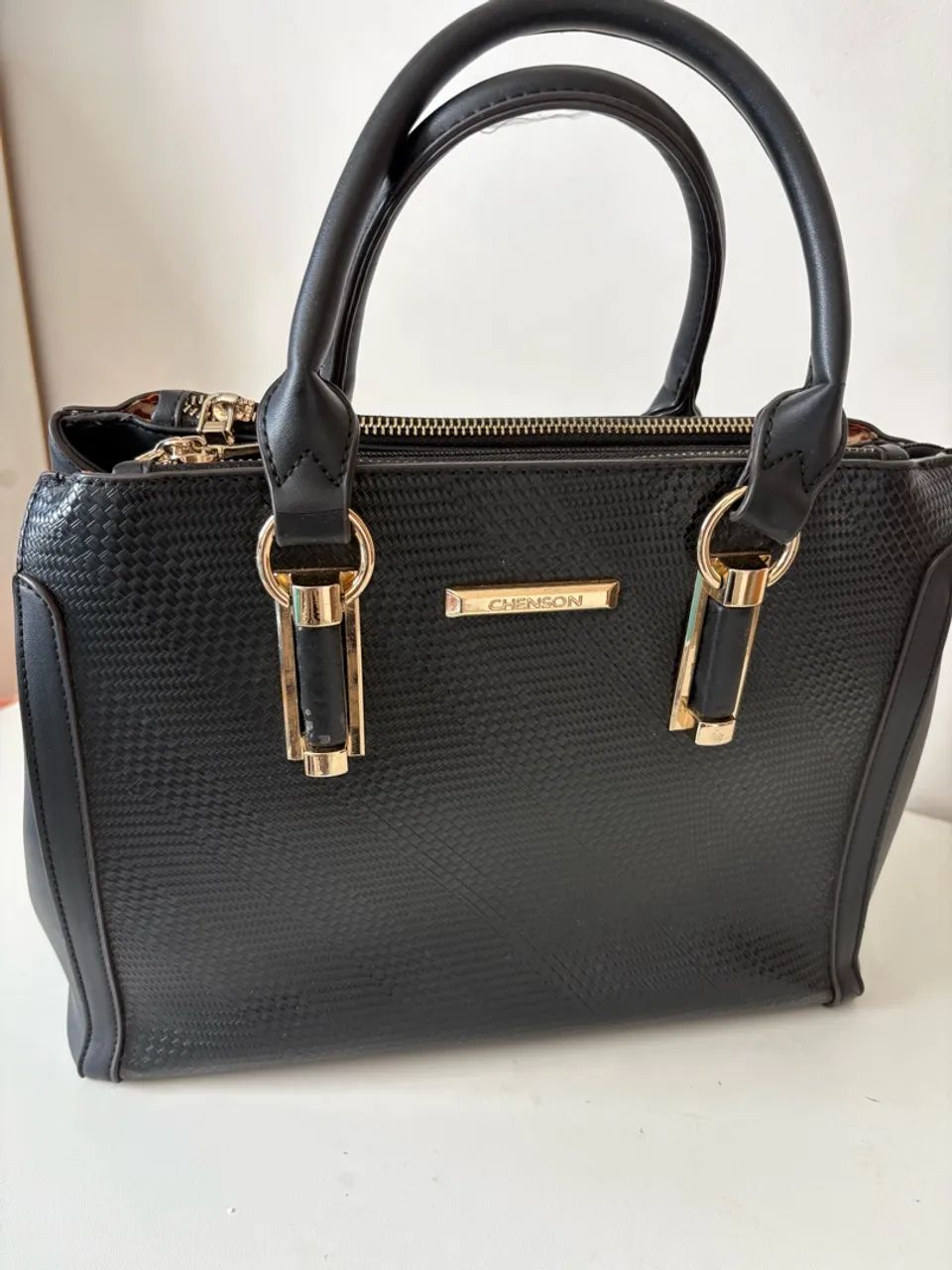 Bolsa Elegante e Versátil 