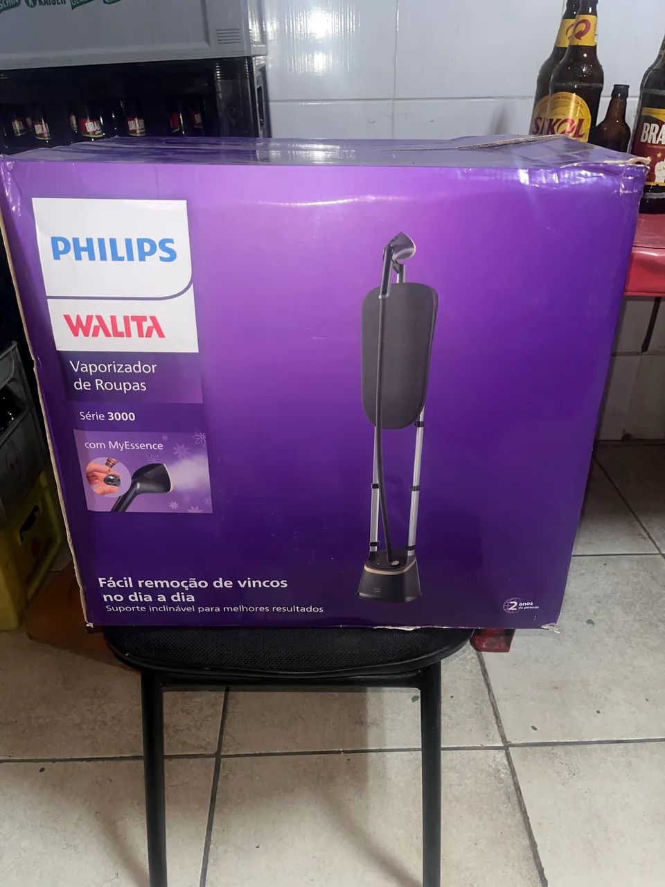 Vaporizador de Roupas Vertical Philips Walita Série 3000 - Foto 2