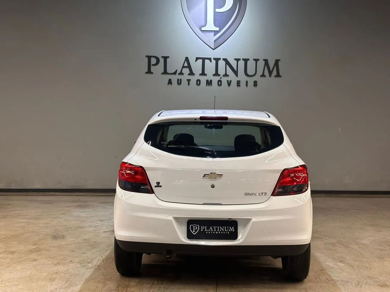 Chevrolet Onix Hatch LTZ 1.4 8V Flex Aut. 4P 2016 - Foto 5