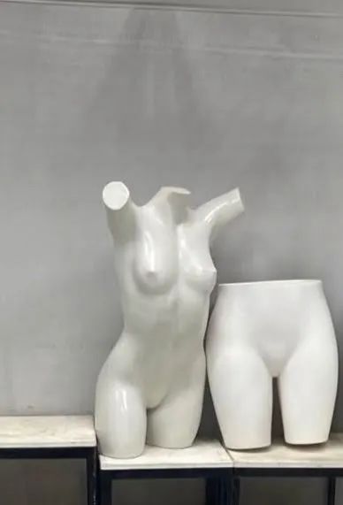 Vendo 4 Manequins Semi novos