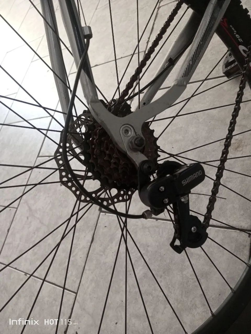 Bicicleta com Shimano em excelente estado - Foto 3