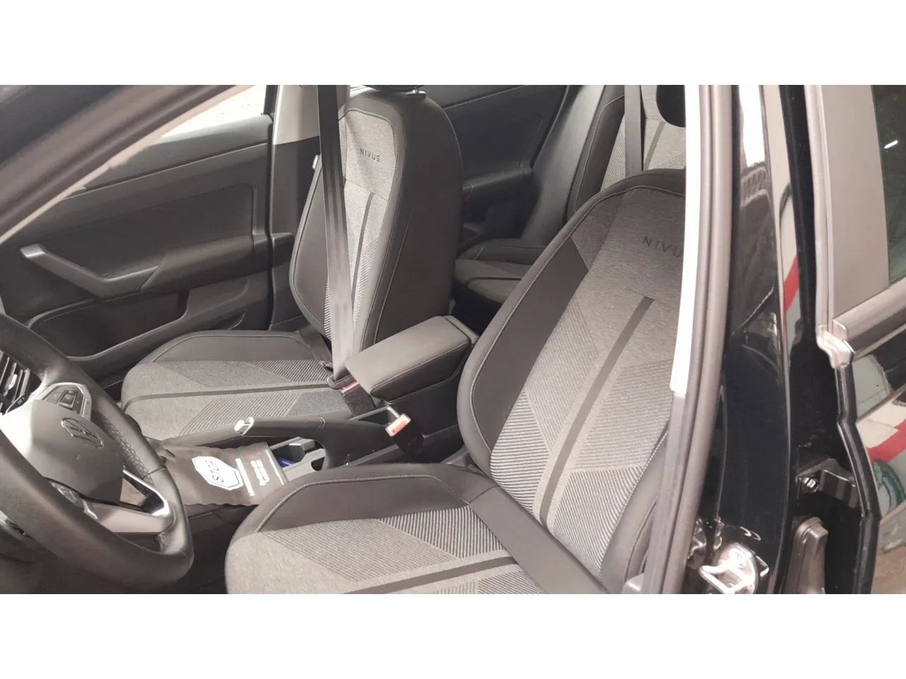 Volkswagen Nivus Comfortline 1.0 200 TSI Flex Aut., foto 9 de 16