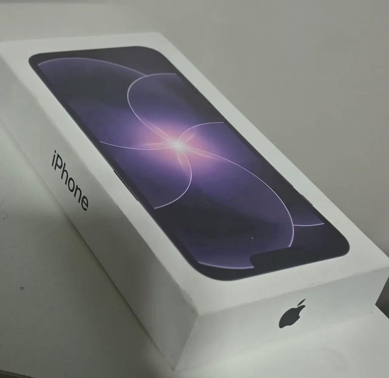 Iphone 17E  NOVO LACRADO