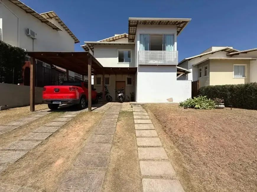 Casa com 3 quartos sendo 2 suítes 4 banheiros 2 vagas