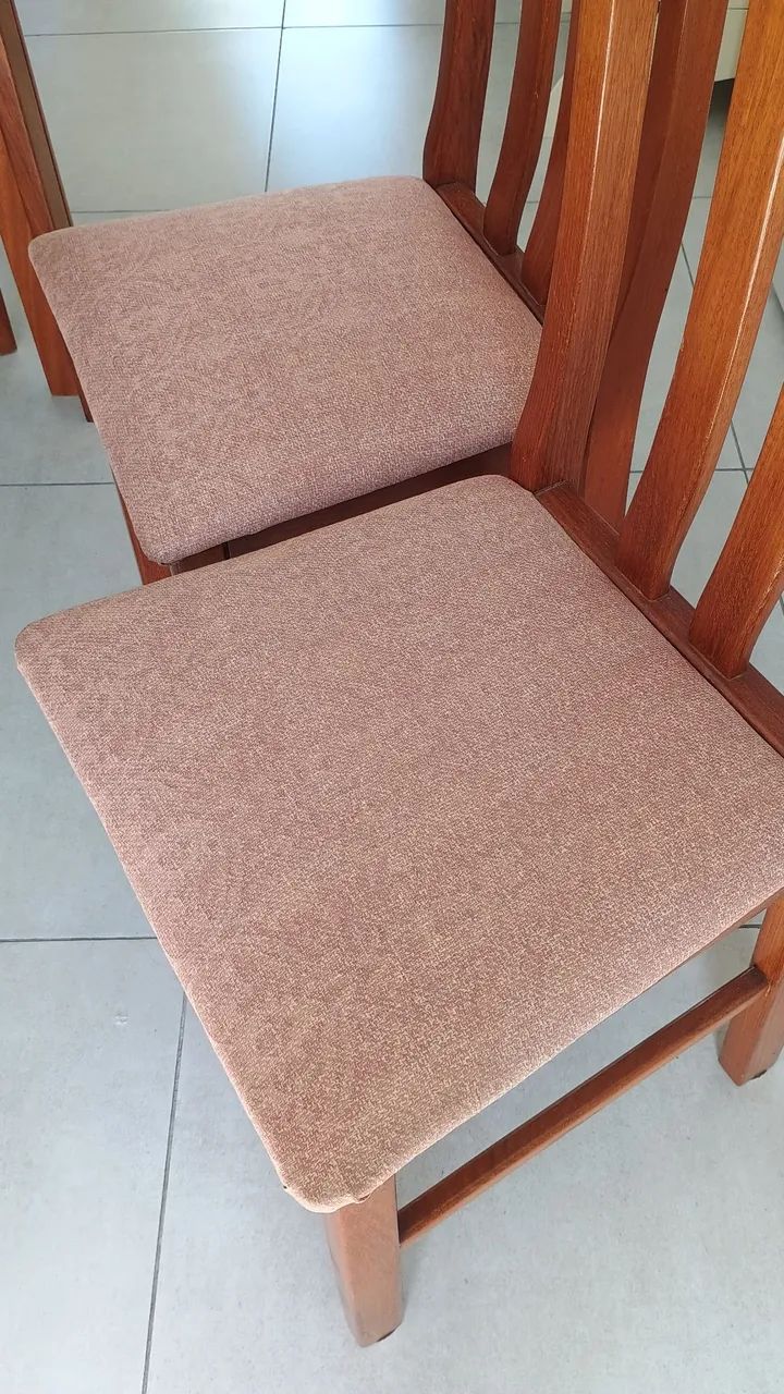 Mesa c/ cadeiras e buffet madeira  - Foto 4