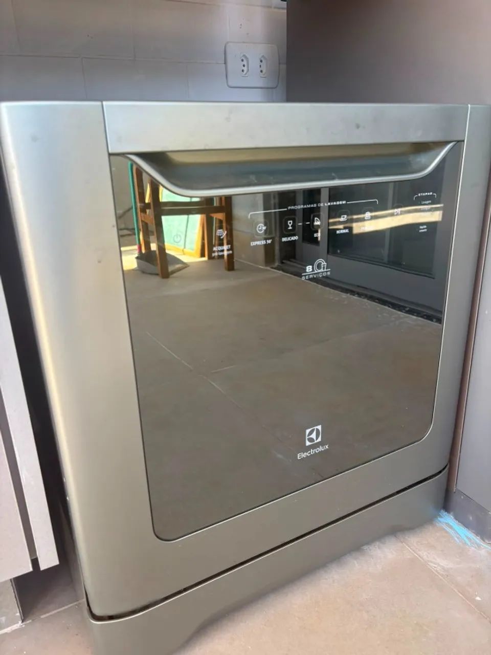 Lava-Louças Electrolux 8 Serviços Inox Compacta com Programa Eco (LE08S) - Foto 2