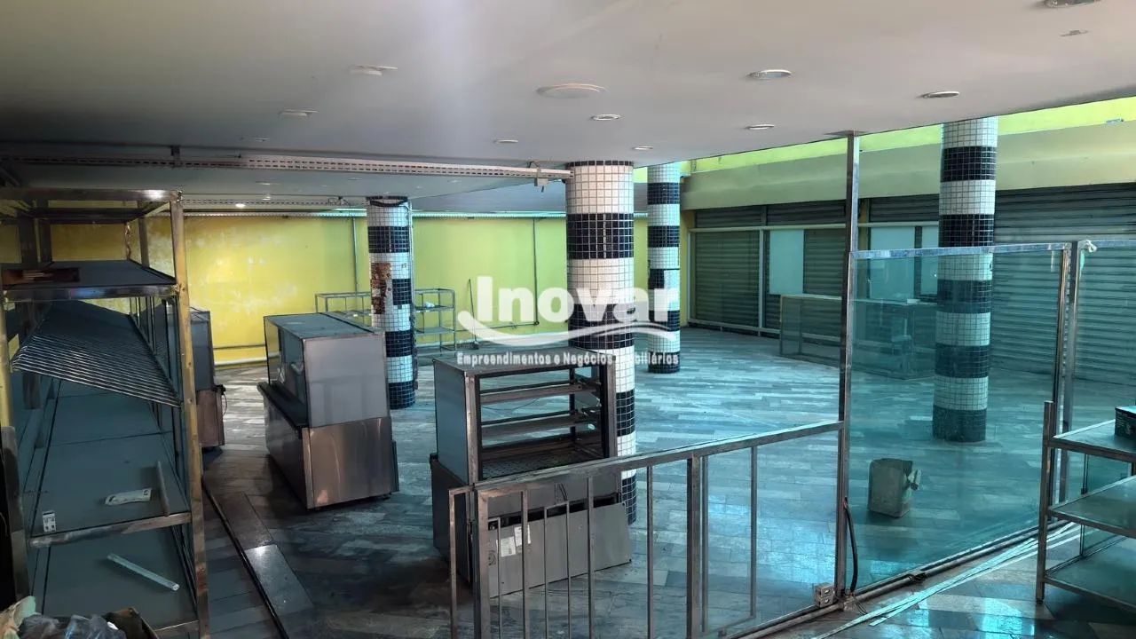 Lojão com aproximadamente 365m² de esquina em centro comercial - Foto 2