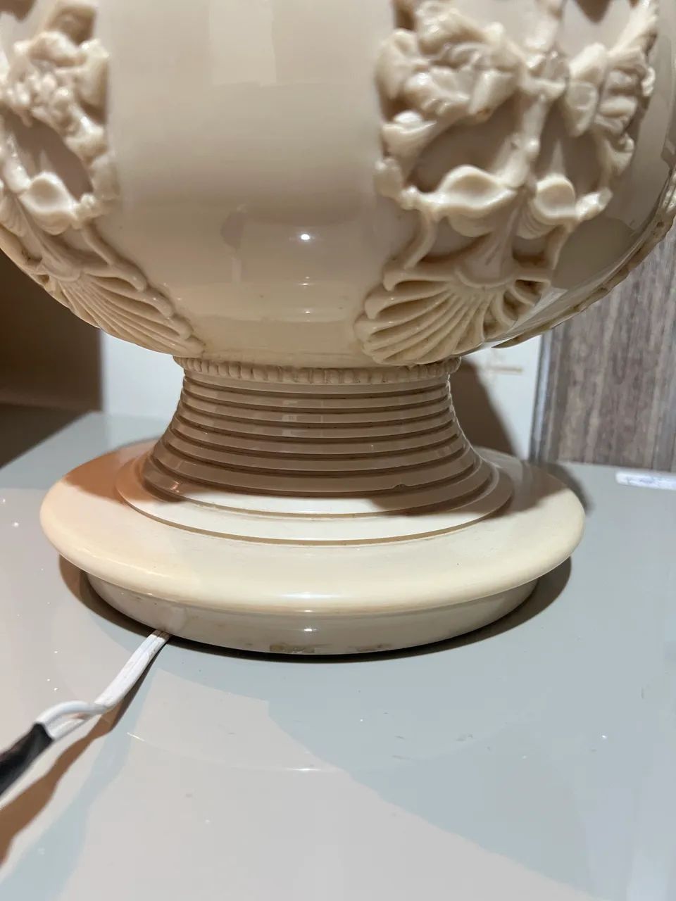 Abajur Montalto - Design Clássico e Sofisticado - Foto 4