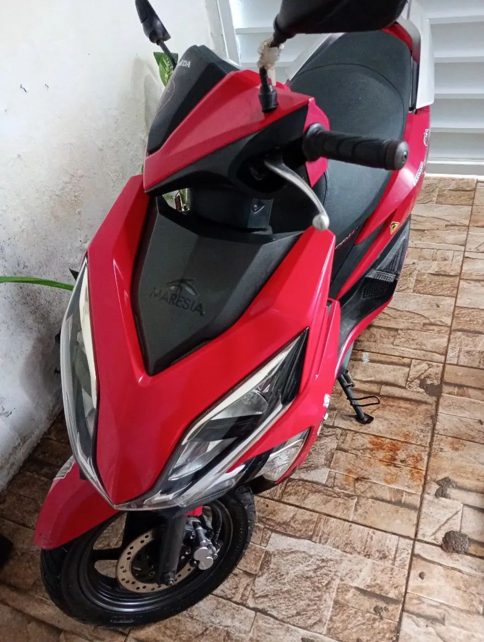 Moto elite Honda 