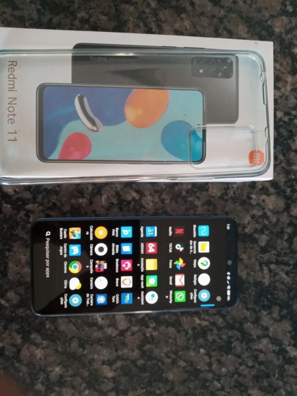 Redimi note 11 possui algumas marcas de uso. - Foto 4