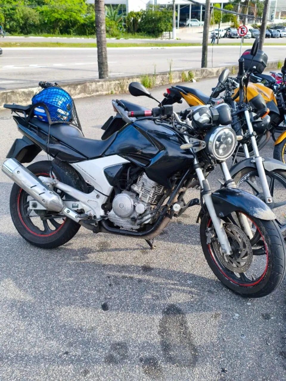 Fazer 250