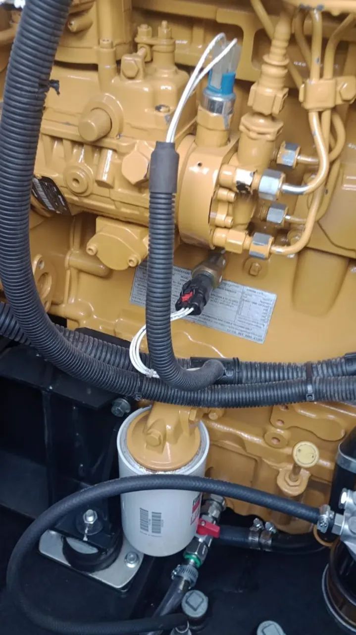 GRUPO GERADOR DE ENERGIA 125 KVA 700 HRS DE USO ANO 2024 - Foto 3