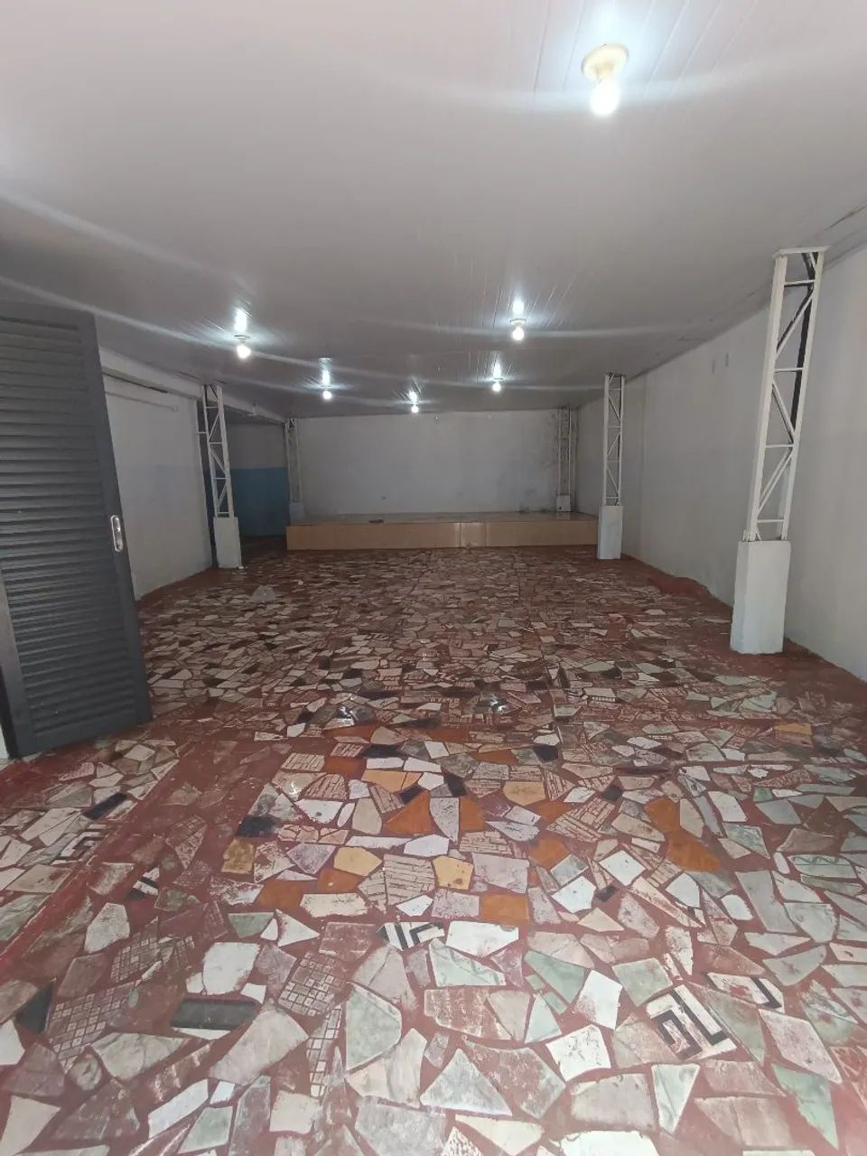 //Alugo Ponto Comercial no São Jorge 