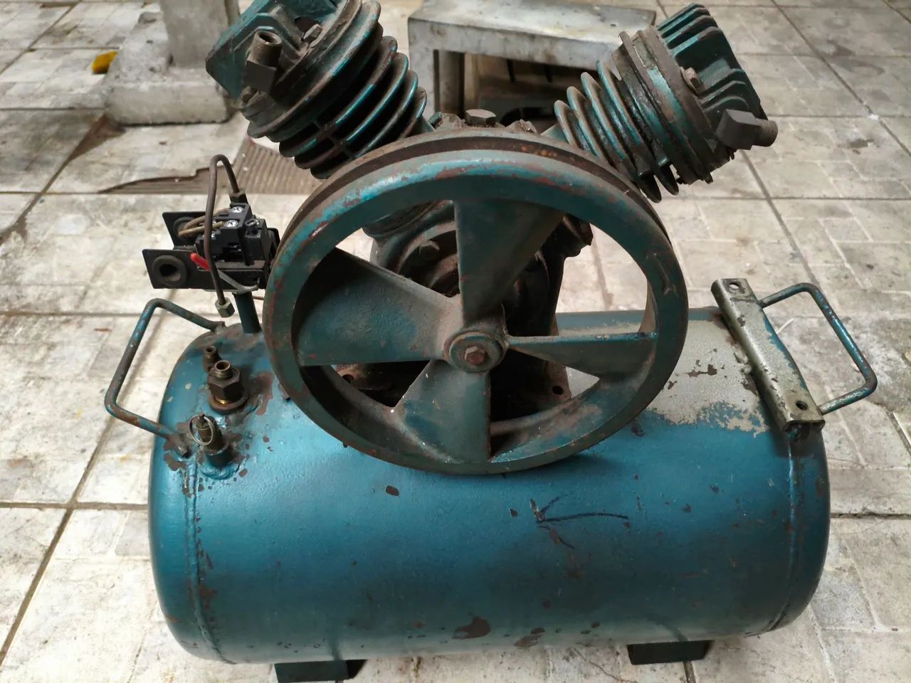 Compressor odontológico 