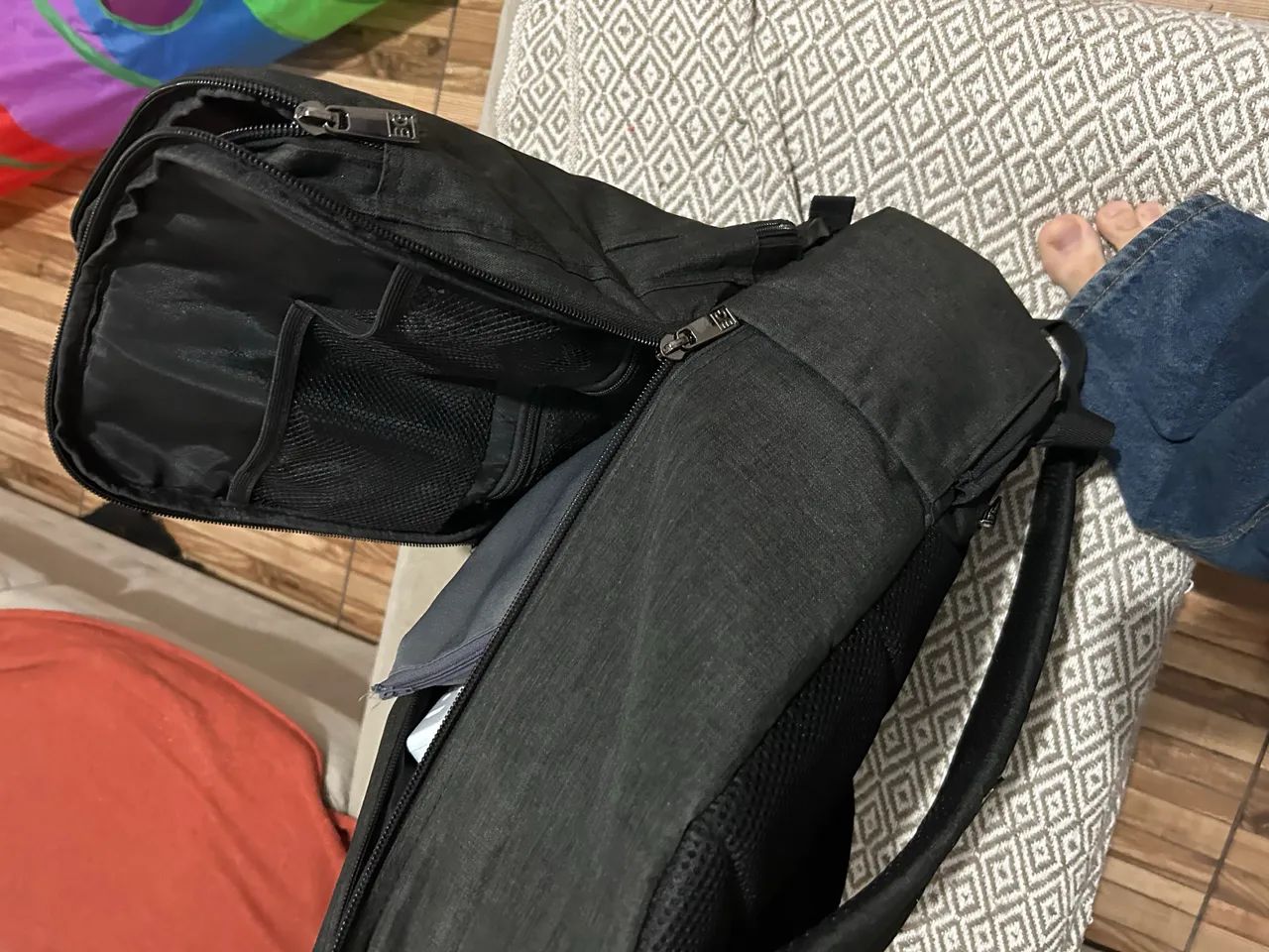 Mochila baggagio preta com varios compartimentos  - Foto 5