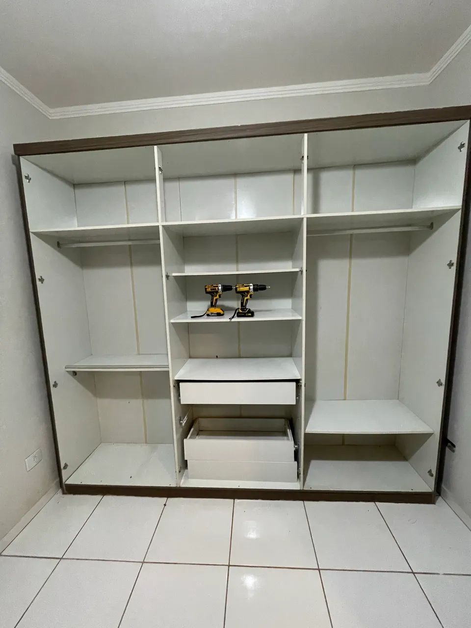 Vendo guarda-roupa usado! Entrega e montagem grátis  - Foto 3