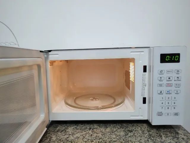 Micro-ondas Philco PMO23B em Ótimo Estado  - Foto 3