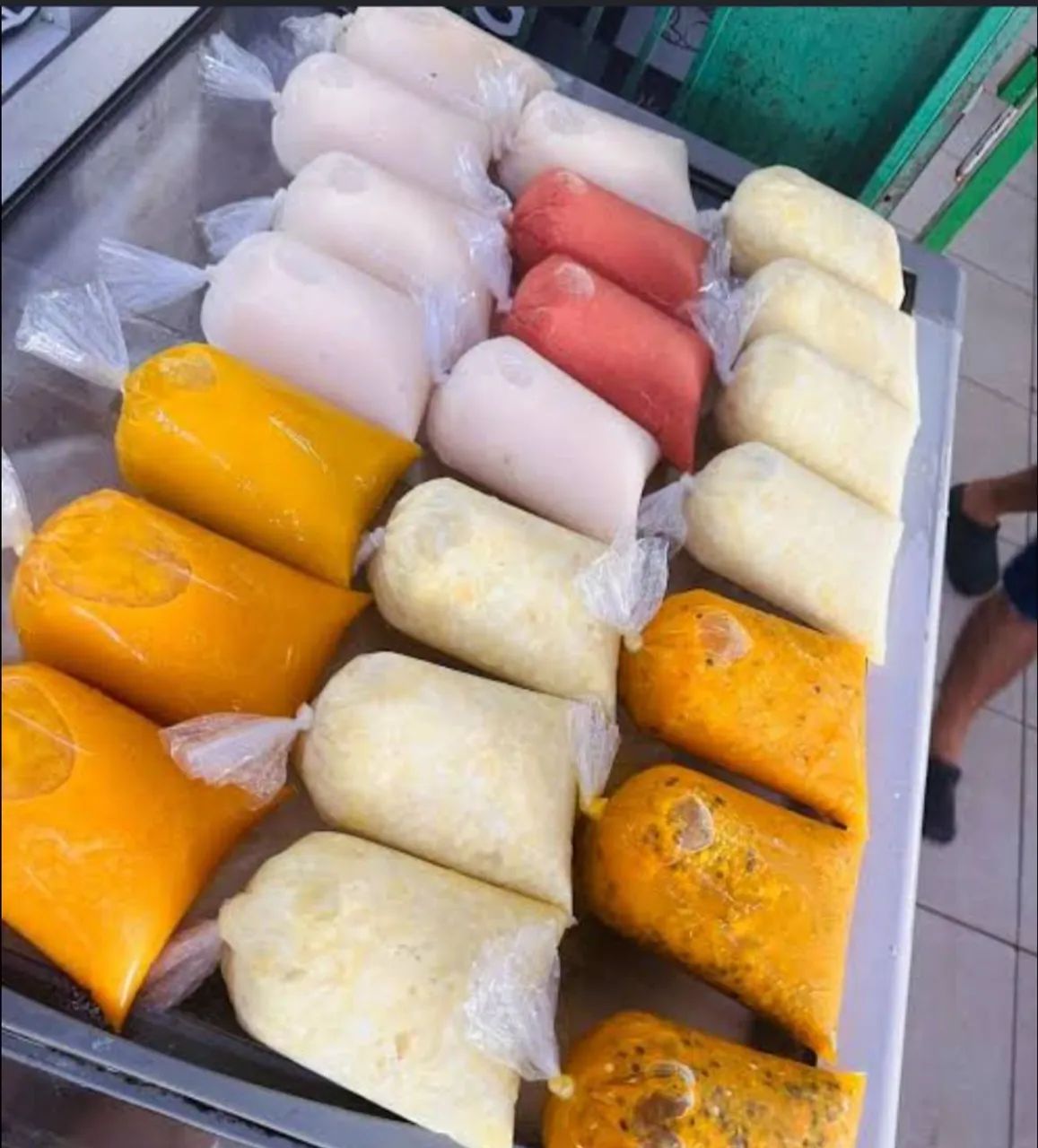 Polpas de frutas diversos sabores e preços, a partir de R$ 8. Confira!