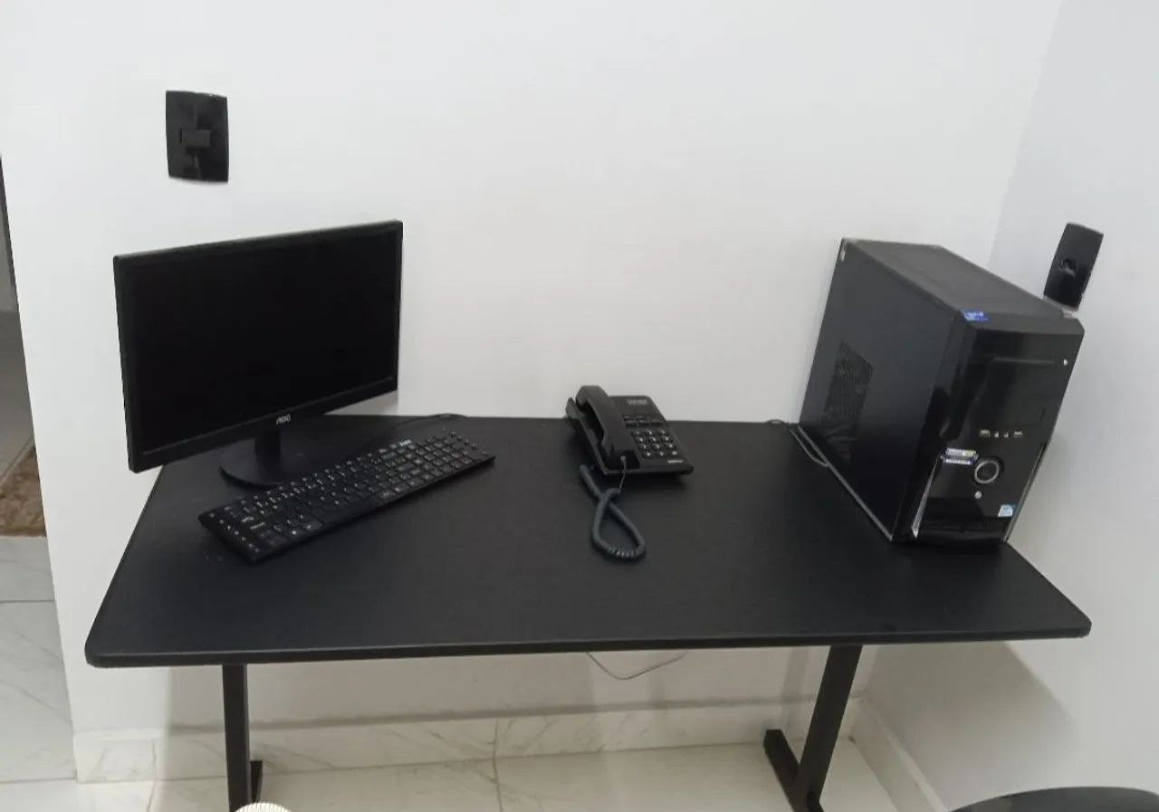 Mesa birô em excelente estado  - Foto 2