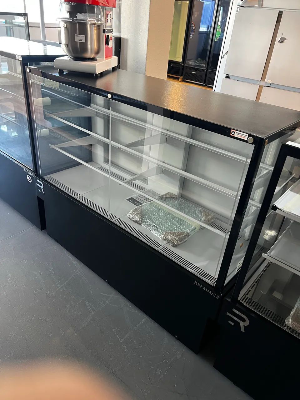 Vitrine refrigera - Refrimate - Pronta entrega 