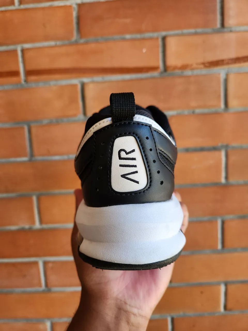 Nike Air Max AP Black White - Foto 4