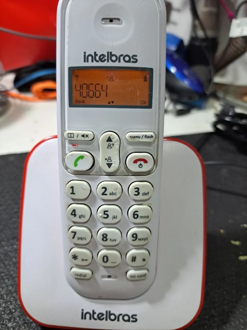 Telefone Sem Fio Digital TS 3110 Vermelho Intelbras (USADO) - Foto 2