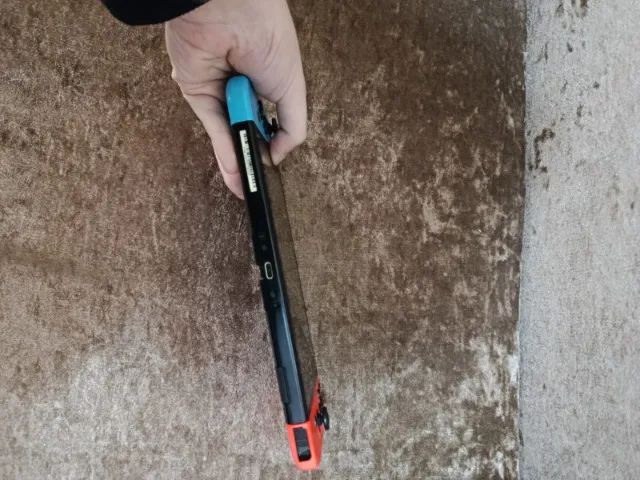 Nintendo Switch v1 DESBLOQUEÁVEL - Foto 2