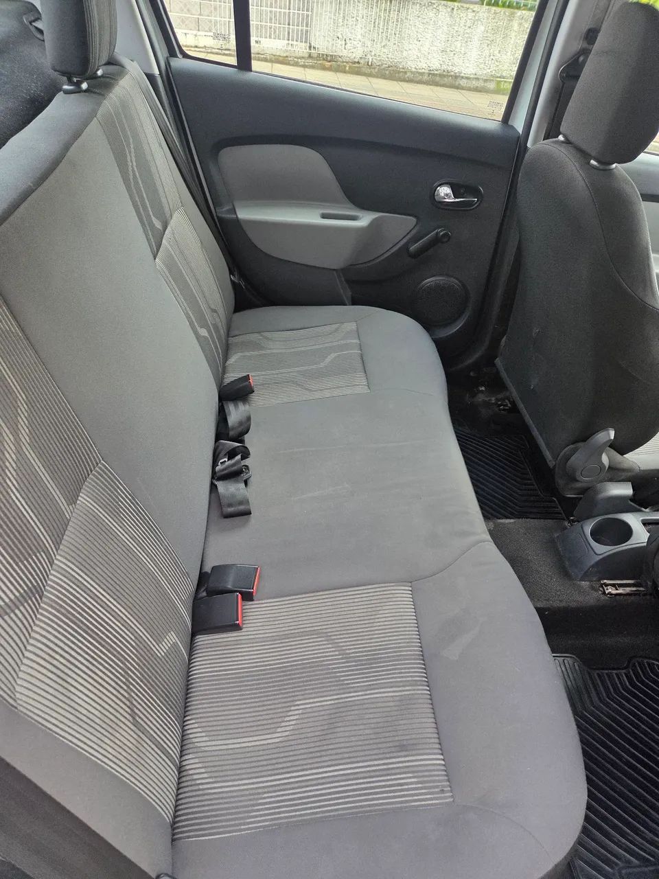 Renault Logan Expression Flex 1.6 16V 4P 2017 - Foto 4