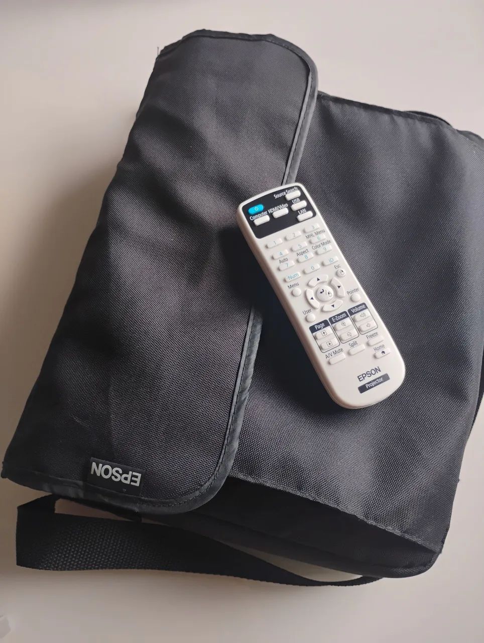 Projetor Epson PowerLite S41+ - Imagem Grande, Qualidade Profissional! - Foto 6
