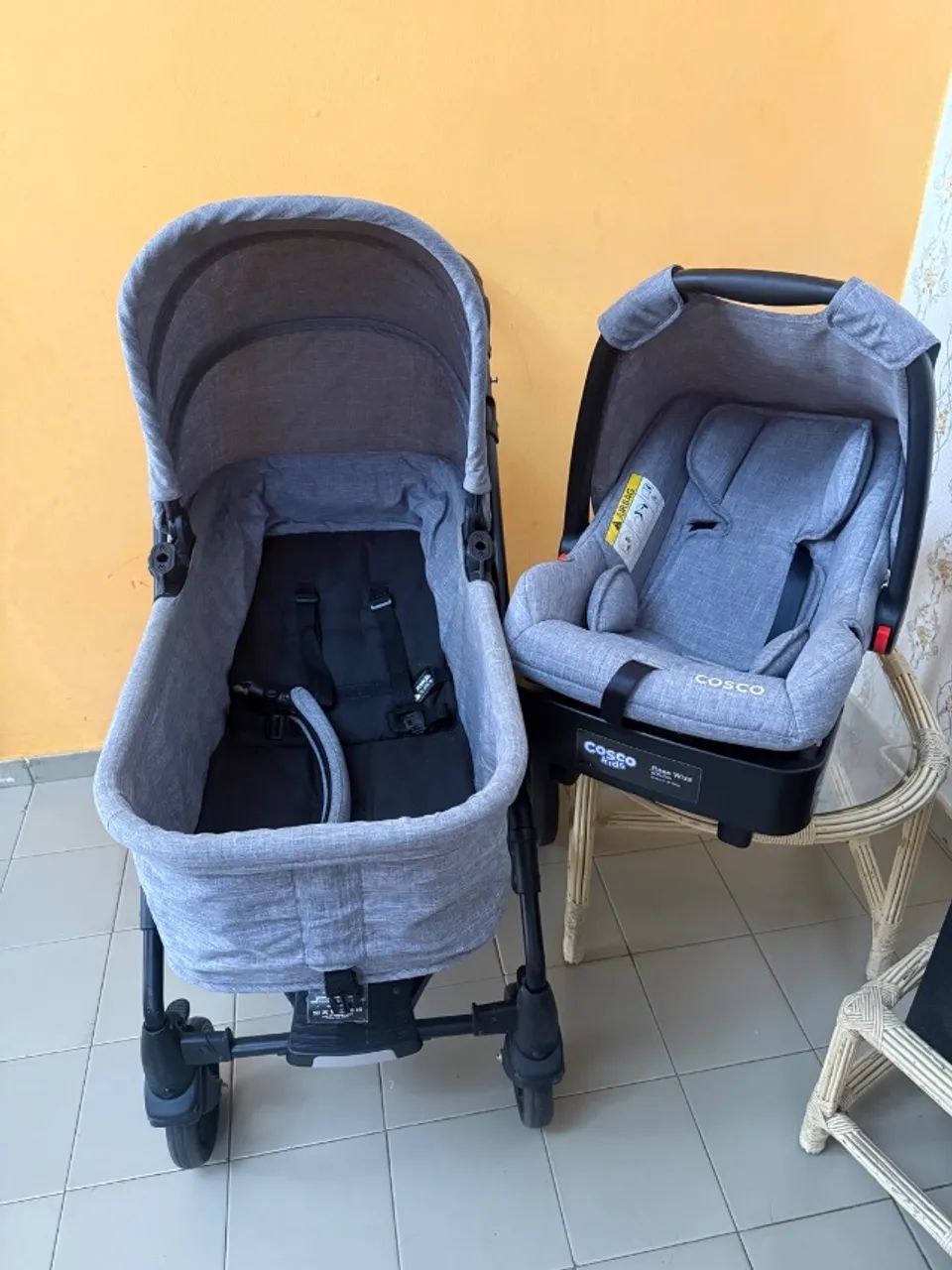 Carrinho de bebê Moisés com bebê conforto e base para carro ( COMPLETÃO) - Foto 4