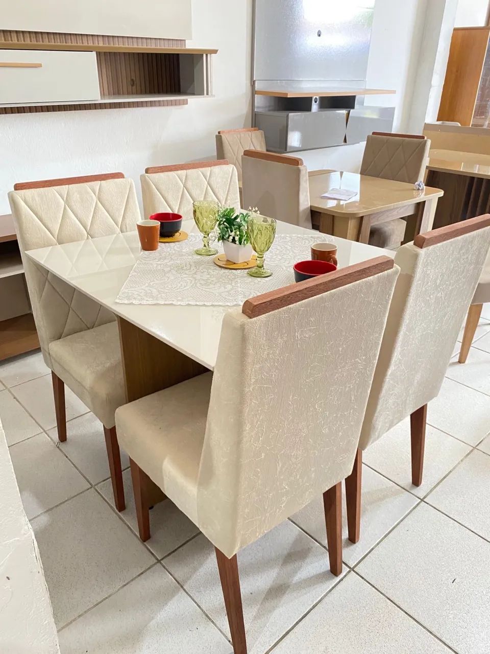 Mesa de jantar tampo de vidro 4 lugares 