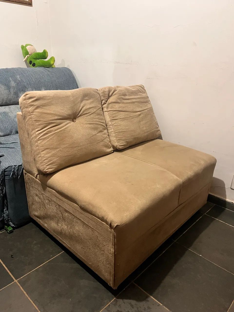 Sofá dois lugares com almofadas439340762620252162