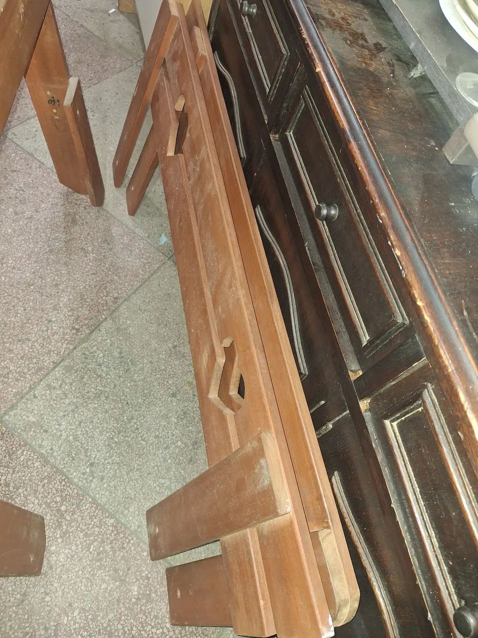 Cama de solteiro madeira mácica em bom estado.  - Foto 3